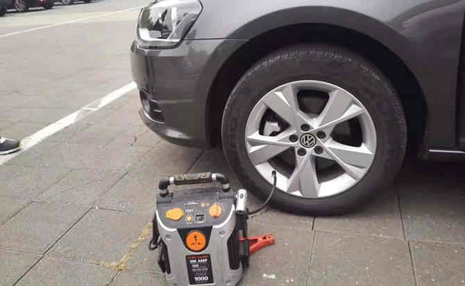 盱眙汽车搭电案例