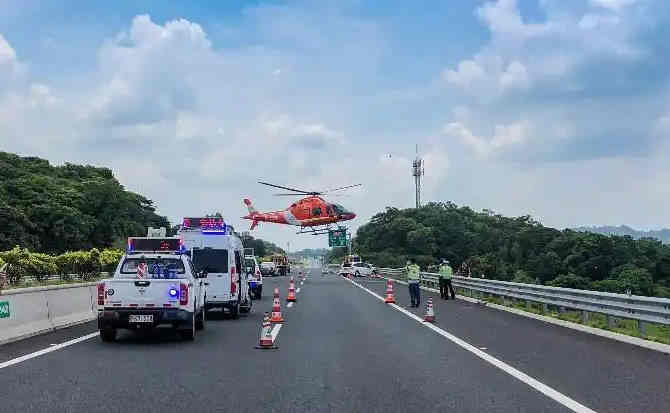 盱眙高速公路汽车救援案例