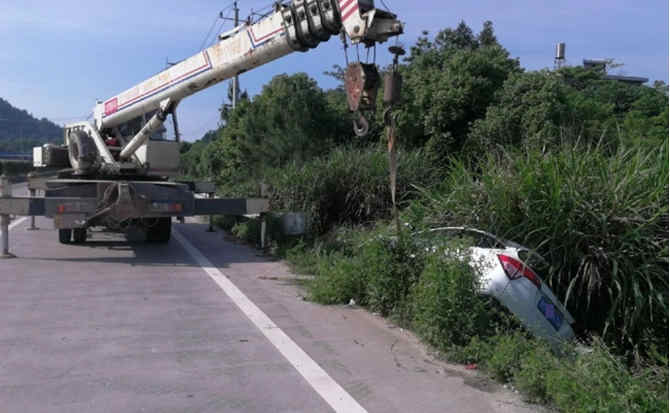 盱眙重载吊车救援 盱眙重载吊车救援